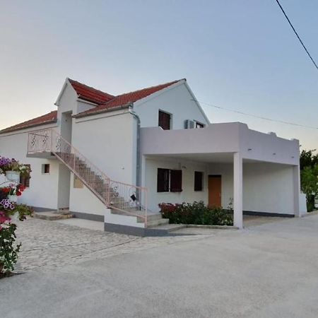 Apartment Magdalena Knin Exterior foto