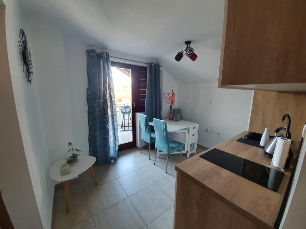 Apartment Magdalena Knin Exterior foto